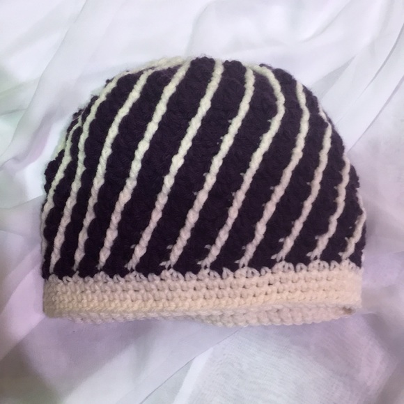 Hand made by me - toque and scarf - crochet spiral - Picture 4 of 7